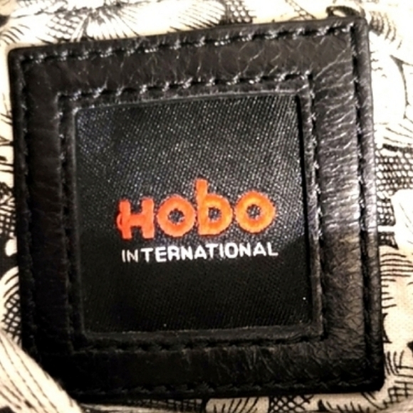 HOBO Int'l Black with Silver Handles Leather Handbag/Tote/Clutch - Picture 6 of 11